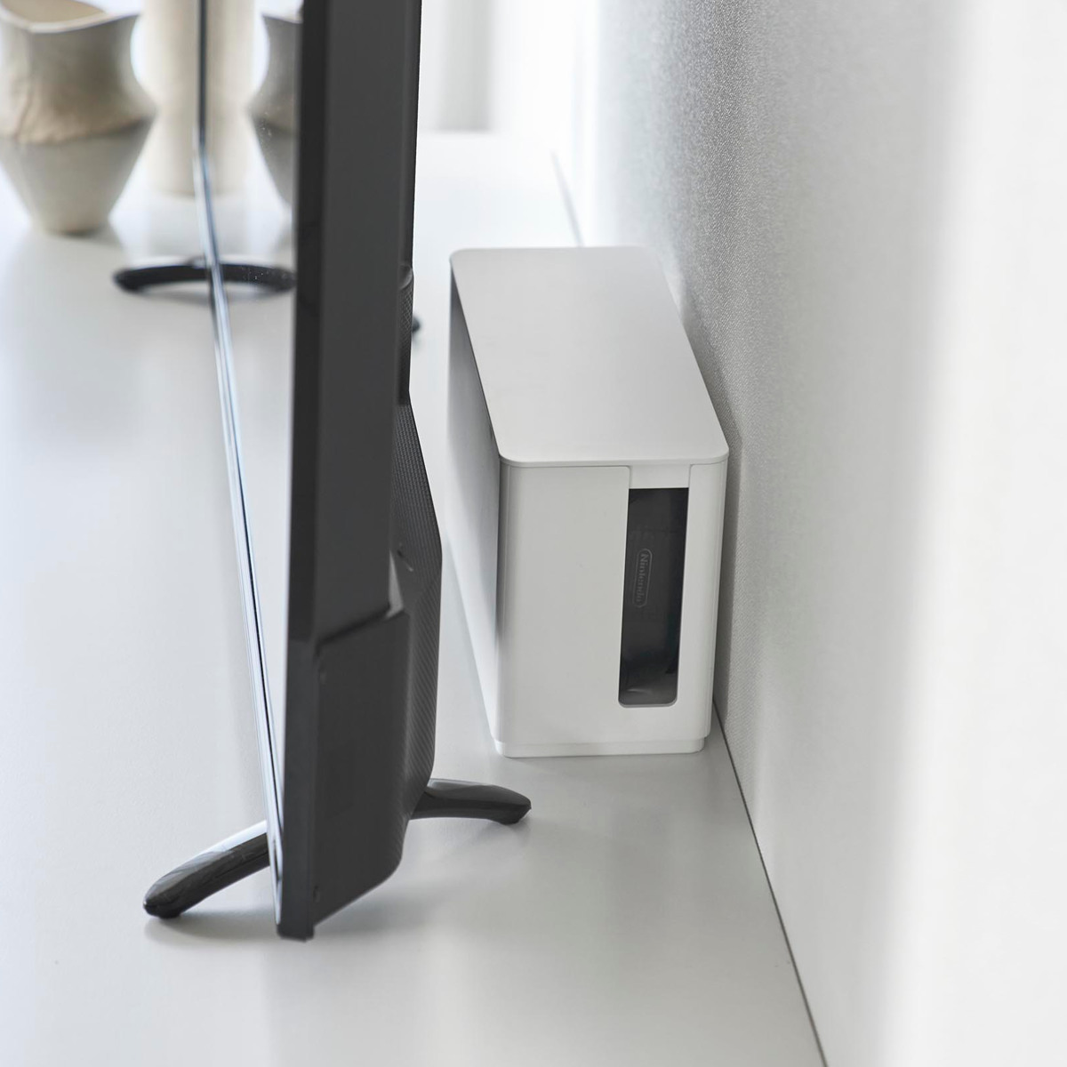 山崎実業 smart 蓋付き重ねられるゲーム機器収納ケース スマート ( 4903208103121 スマートシリーズ ゲーム機器収納ケース 蓋付き ゲーム機 コントローラー 蓋 重ねられる ゲーム機器 収納 ケース フタ付き ) 【ブラック】 ブラック