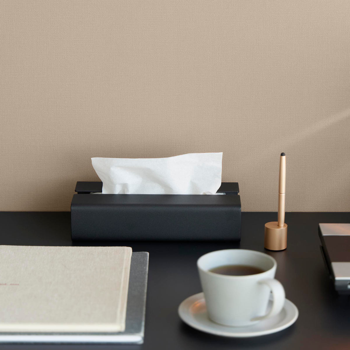 山崎実業 tower 入れ替え簡単ソフトパックティッシュケース タワー ( 4903208104500 タワーシリーズ ティッシュケース ソフトパックタイプ 入れ替え簡単 ソフトパックティッシュケース ソフトパック ) 【ブラック】 ブラック