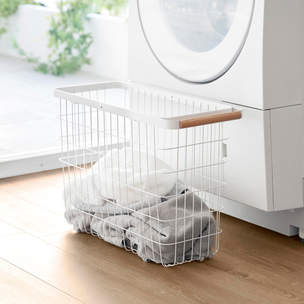 山崎実業 tosca ランドリーバスケット トスカ スリム L ( 4903208103787 トスカシリーズ ホワイト 洗濯かご ランドリー 洗濯 かご 洗濯カゴ ワイヤーバスケット バスケット 折りたたみハンドル ワイヤー 収納 )