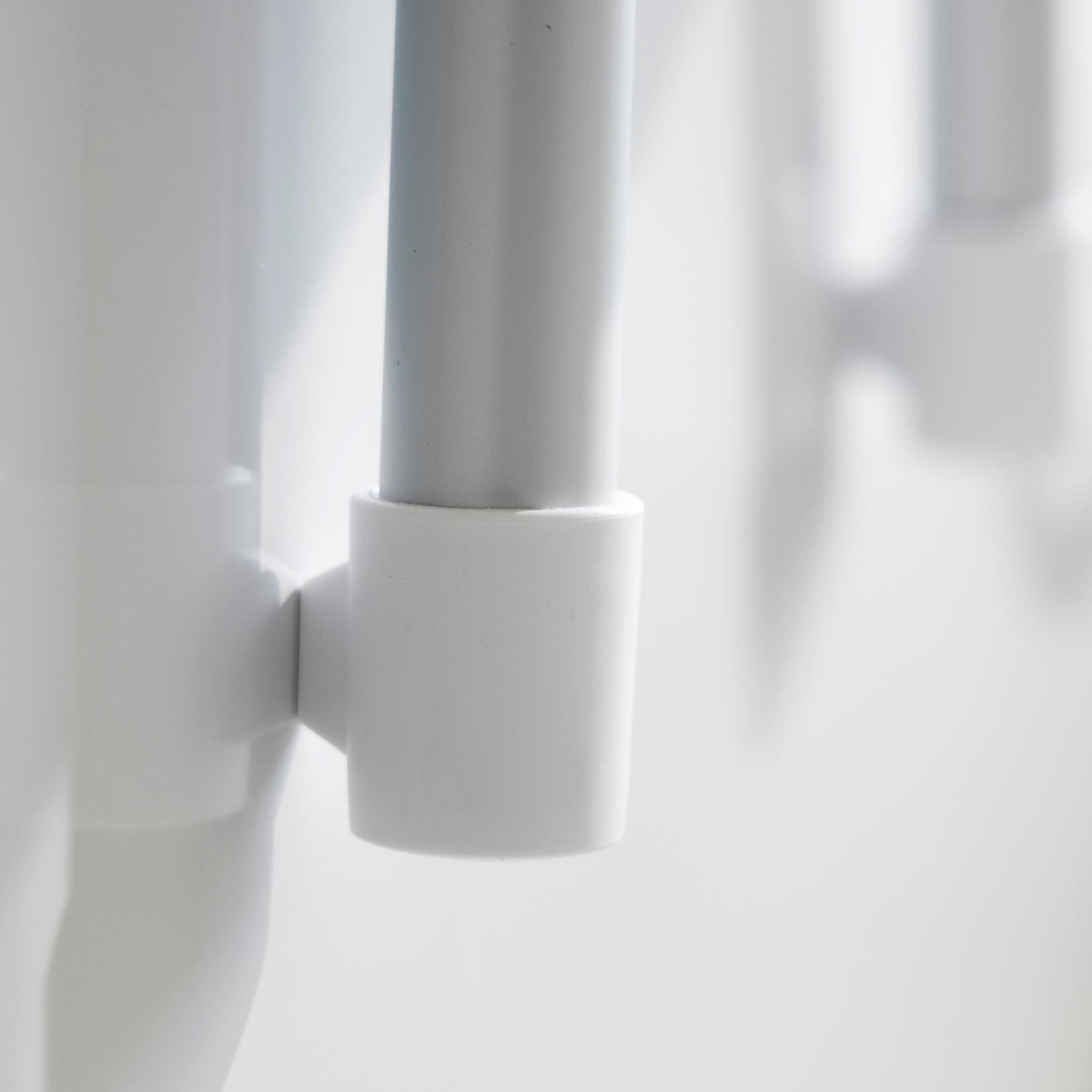 山崎実業 MIST マグネット風呂イス SH35+マグネット&引っ掛け湯おけ 2点セット ミスト ( 4903208017251 バスチェア 座面高35cm 湯桶 洗面器 壁面 浮かせる ホワイト ブラック ) 【ホワイト】 ホワイト