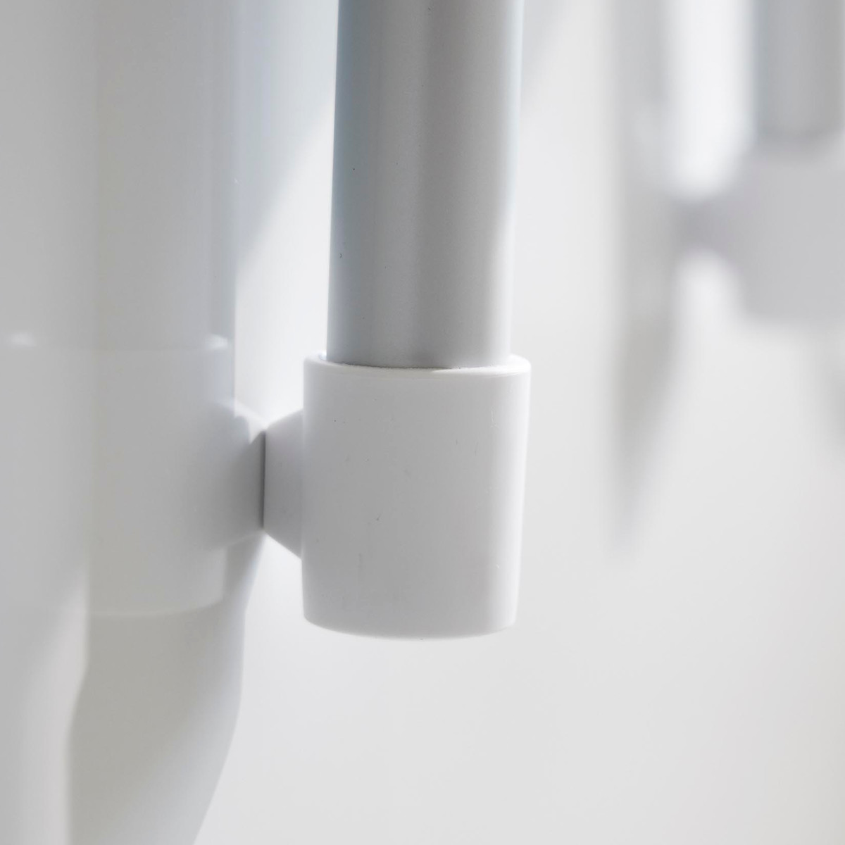 山崎実業 MIST マグネット風呂イス SH30+マグネット手おけ 2点セット ミスト ( 4903208017237 バスチェア 座面高30cm 洗面器 手桶 壁面 浮かせる ホワイト ブラック ) 【ホワイト】 ホワイト