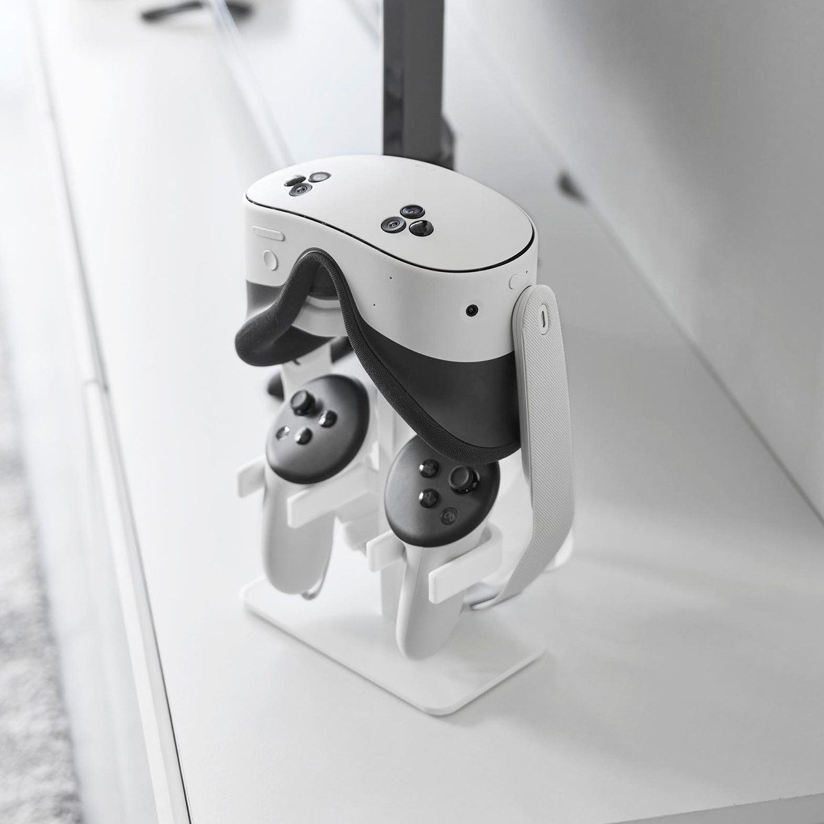 山崎実業 smart 伸縮VRゴーグル&コントローラー収納ラック スマート ( 4903208102445 スマートシリーズ VRゴーグル収納 コントローラー収納 ラック 伸縮 伸縮式 VRゴーグル コントローラー 収納ラック ゲーム ) 【ブラック】 ブラック