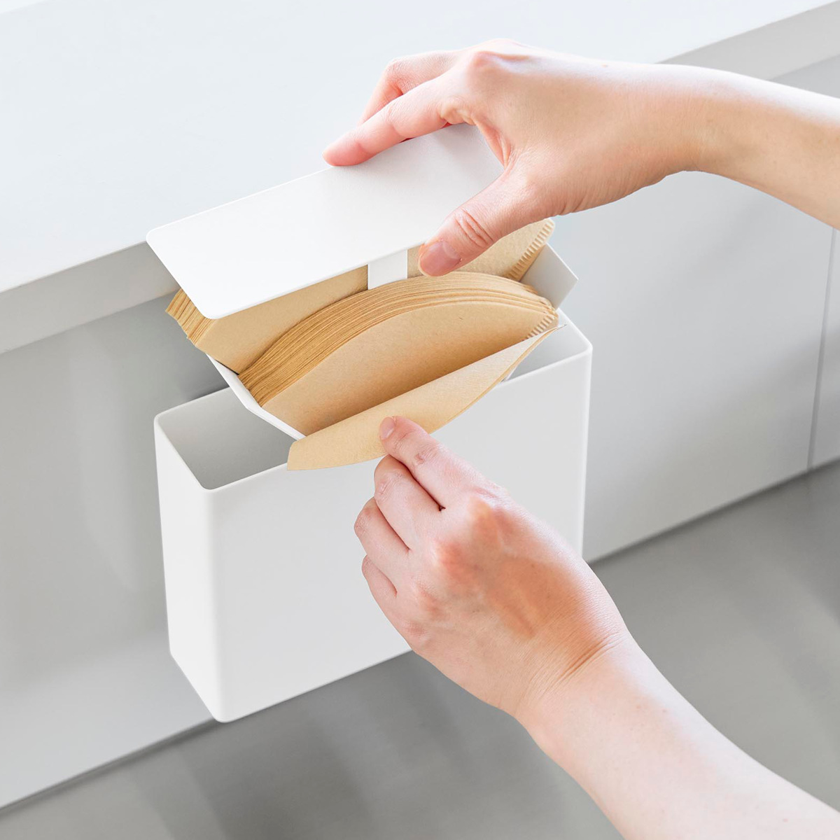 山崎実業 tower マグネットコーヒーペーパーフィルターケース タワー ( 4903208103305 タワーシリーズ コーヒーペーパーフィルターケース 磁石 マグネット コーヒー ペーパーフィルター ケース 紙フィルター ) 【ホワイト】 ホワイト