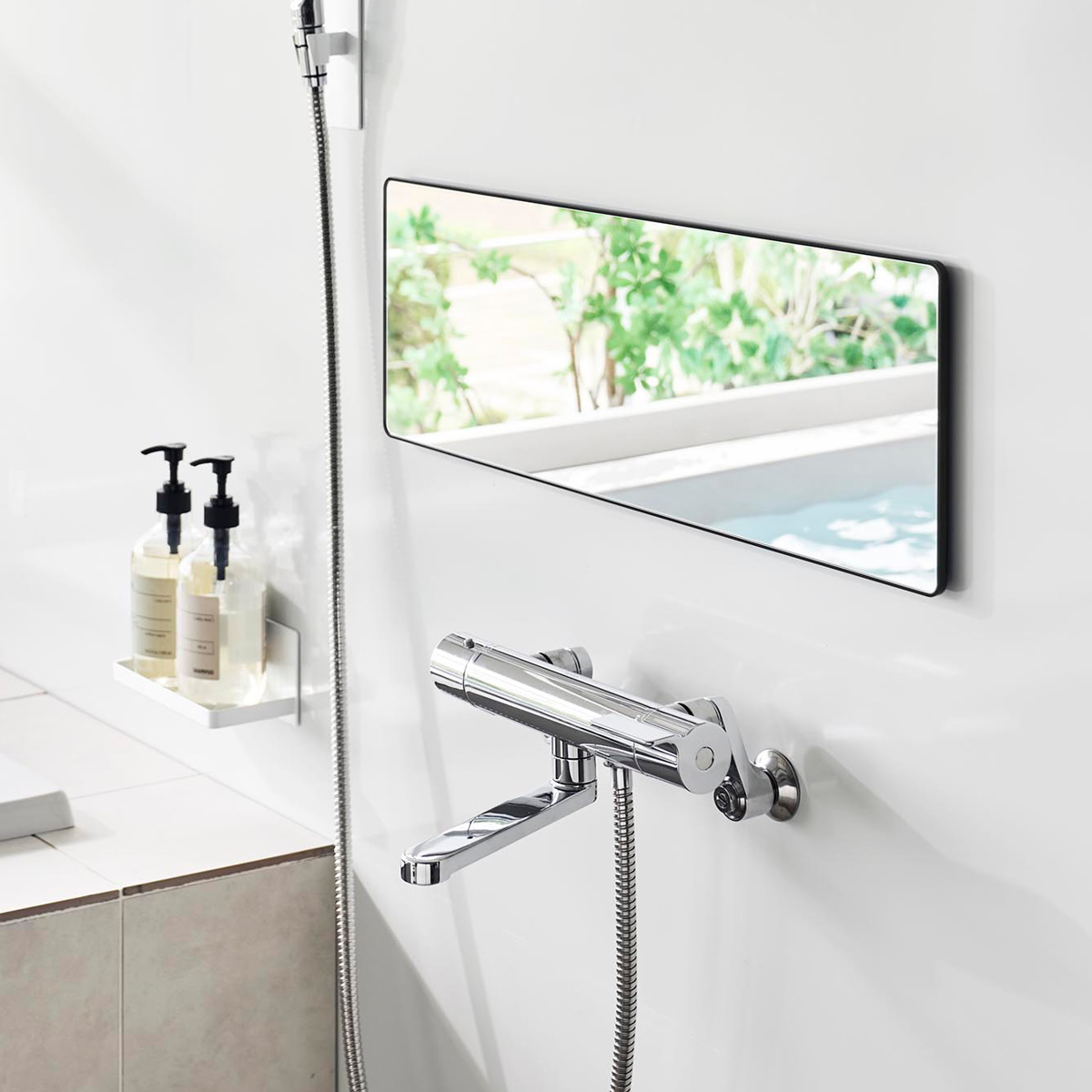 山崎実業 tower マグネットバスルームミラー タワー 角型 ロング ( 4903208103084 タワーシリーズ バスルームミラー 鏡 風呂 磁石 マグネット バスルーム ミラー くもり止め バスミラー 長方形 かがみ ) 【ブラック】 ブラック