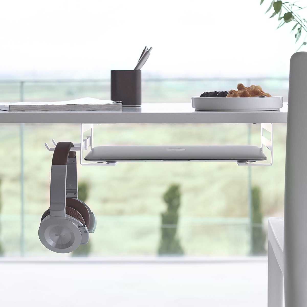 山崎実業 smart デスク下ノートパソコン収納ラック スマート ( 4903208104241 スマートシリーズ 収納ラック パソコン収納 デスク下 テーブル下 ノートパソコン PC収納 デスク PC ノートPC ヘッドセット ケーブル ) 【ブラック】 ブラック