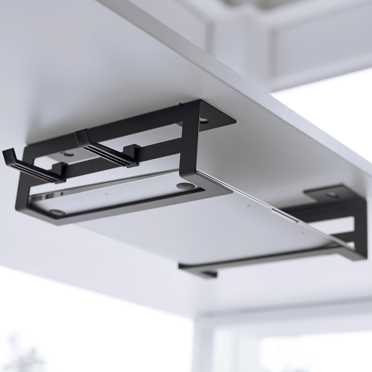 山崎実業 smart デスク下ノートパソコン収納ラック スマート ( 4903208104241 スマートシリーズ 収納ラック パソコン収納 デスク下 テーブル下 ノートパソコン PC収納 デスク PC ノートPC ヘッドセット ケーブル ) 【ブラック】 ブラック