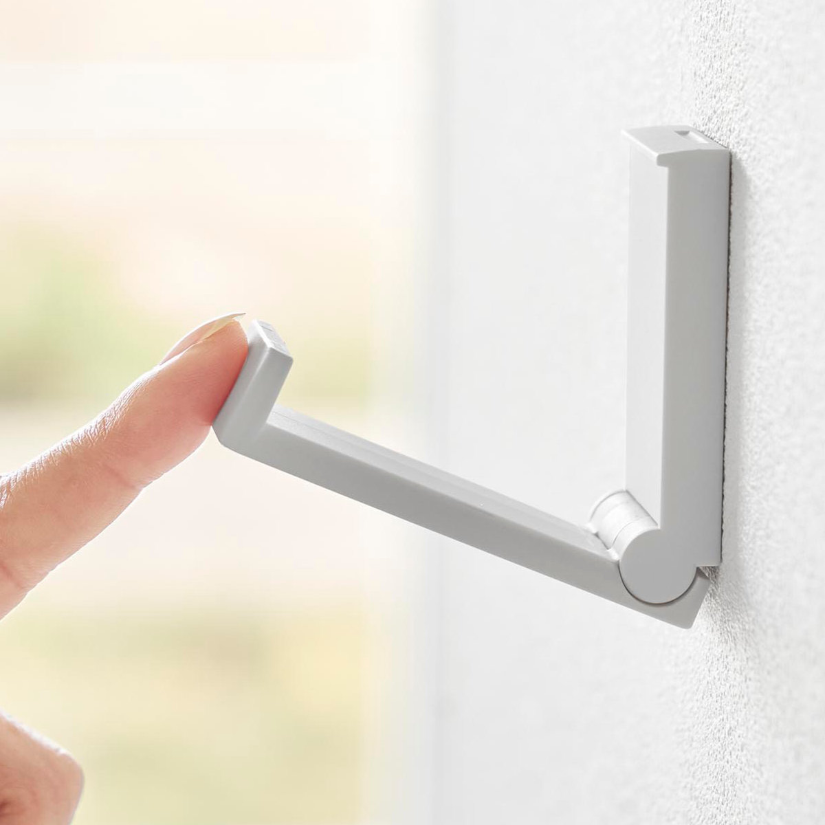 山崎実業 tower 壁付け折り畳みフック タワー 2個組 ( 4903208105514 タワーシリーズ フック 折りたたみフック 折りたたみ式フック 収納 折りたたみ コート 折りたためる 壁面 壁面収納 バッグ 帽子 ) 【ブラック】 ブラック