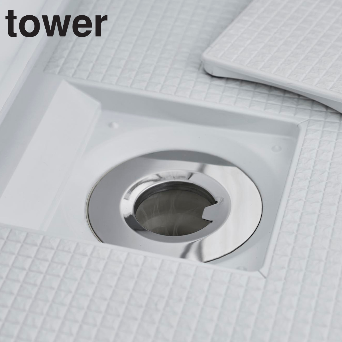 山崎実業 tower 水切りネットが交換しやすいお風呂の排水口ネットホルダー タワー シルバー （ 4903208104098 タワーシリーズ 排水口ネットホルダー 水切りネットが交換しやすい 風呂 お風呂の排水口 排水口ネット ）