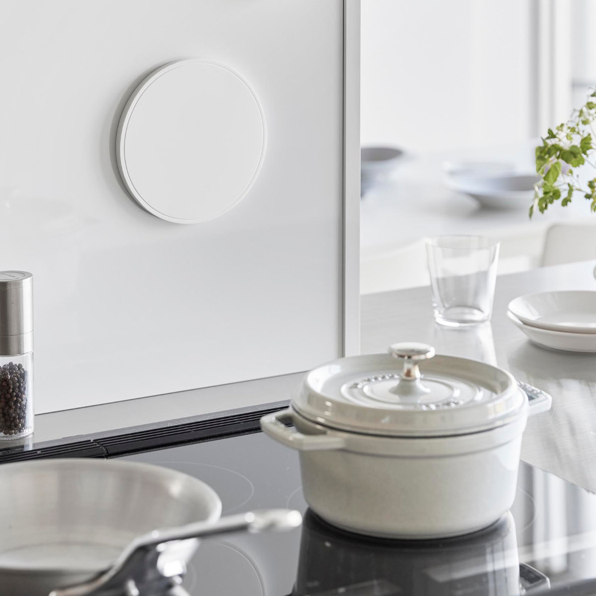 山崎実業 tower マグネットシリコーン鍋敷き 丸型 タワー ( 4903208103183 タワーシリーズ 鍋敷き なべ敷き 鍋敷 鍋しき シリコン 磁石 マグネット シリコーン シリコーン鍋敷き 丸 シリコン鍋敷き 耐熱 ) 【ブラック】 ブラック