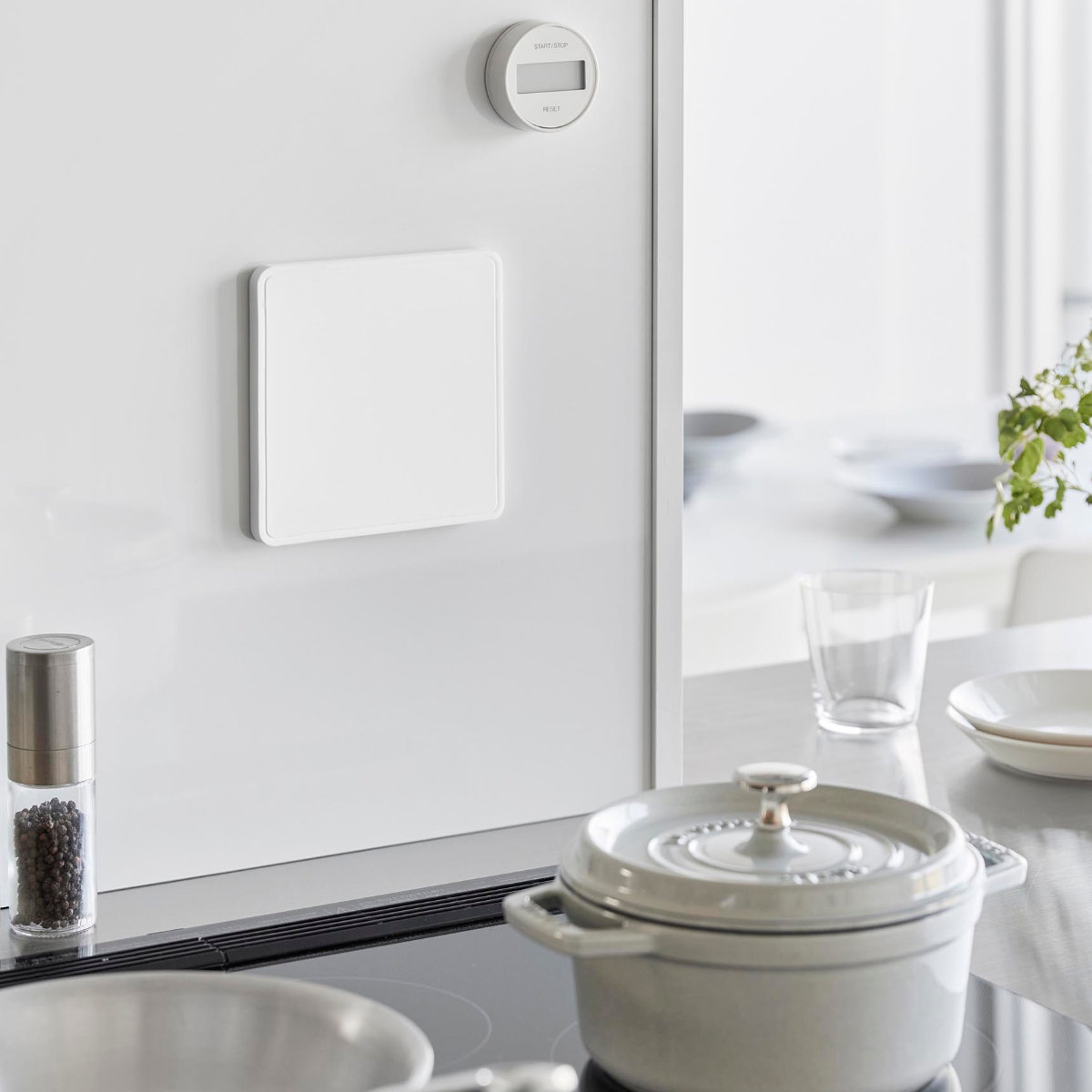 山崎実業 tower マグネットシリコーン鍋敷き 角型 タワー ( 4903208103206 タワーシリーズ 鍋敷き なべ敷き 鍋敷 鍋しき シリコン 磁石 マグネット シリコーン シリコーン鍋敷き 四角 シリコン鍋敷き 耐熱 ) 【ブラック】 ブラック