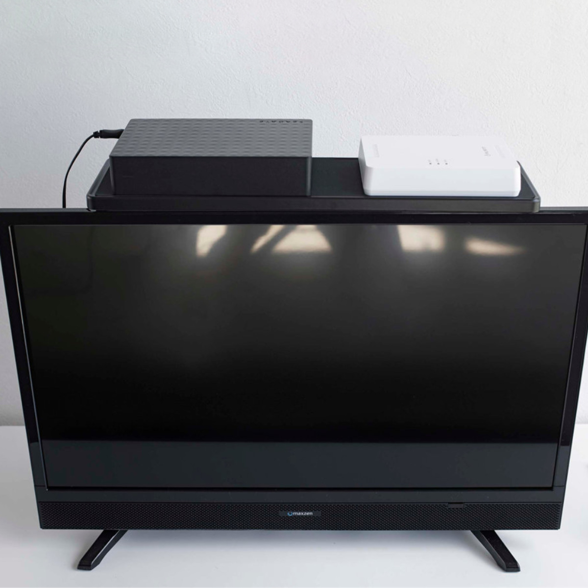山崎実業 smart テレビ上ラック スマート ワイド40 ( 4903208048811 テレビ上 テレビ 上 テレビ上収納 収納ラック リモコン ルーター スピーカー 収納 TV リモコンラック 一時置き シンプル おしゃれ メガネ コントローラー ゲーム )