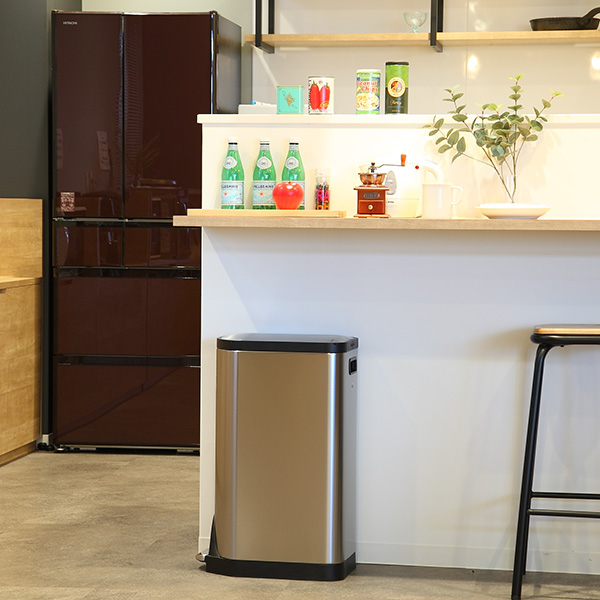 正規品 ゴミ箱 シンプルヒューマン simplehuman バタフライステップカン 30L ペダル式 ステンレス ( おしゃれ スリム ごみ箱 CW1824 ふた付き 縦型 ごみばこ ダストボックス 30 リットル キッチン )