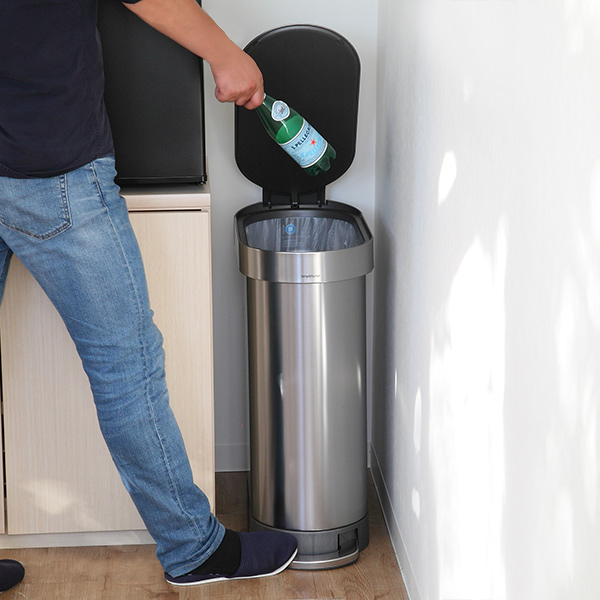 正規品 ゴミ箱 シンプルヒューマン simplehuman 45L スリムステップカン ステンレス ふた付き ( ダストボックス ごみ箱 キッチン スリム ペダル くずかご おしゃれ 袋 見えない 45 リットル リビング )