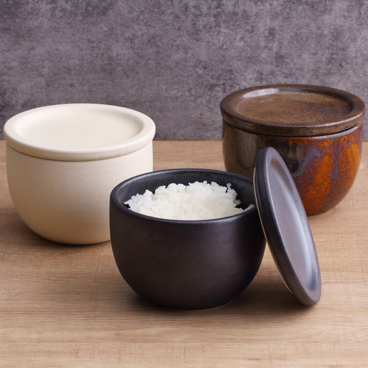おひつ 1合 Hangout Rice container ( 陶器 日本製 電子レンジ対応 冷凍 保存容器 600ml 茶碗 信楽焼 ごはん ご飯 お米 米 御櫃 お櫃 炊き立て 美味しい おいしい めしびつ 小さめ お茶碗 ) 【ホワイト】 ホワイト