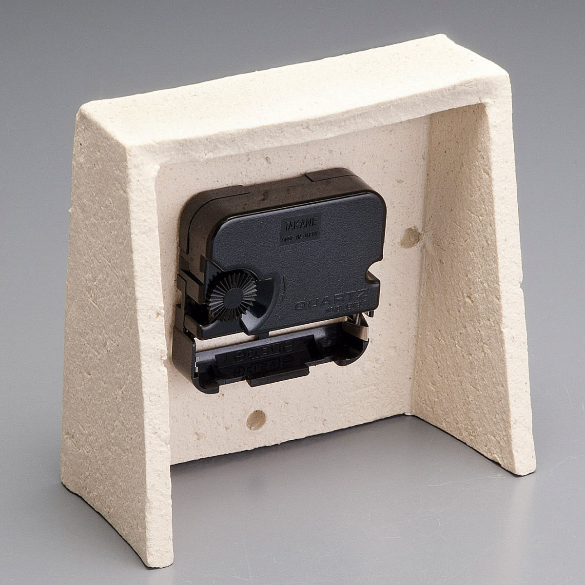 置き時計 Clay 信楽焼き ステップ秒針 日本製 ( 時計 置き時計 かわいい オブジェ 卓上 コンパクト 焼き物 陶芸 日本製 可愛い リビング 机上 ニッチ おしゃれ インテリア ギフト 置物 手作り ステップ秒針 ) 【アイボリー】 アイボリー