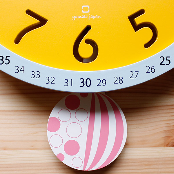 振り子時計 circus clock ゾウ ステップ秒針 ヤマト工芸 掛け時計 日本製 ( 壁時計 壁掛け時計 インテリア 時計 クロック ウッドクロック かわいい 知育時計 アナログ 分表示 見やすい 子ども部屋 サーカス 練習 )