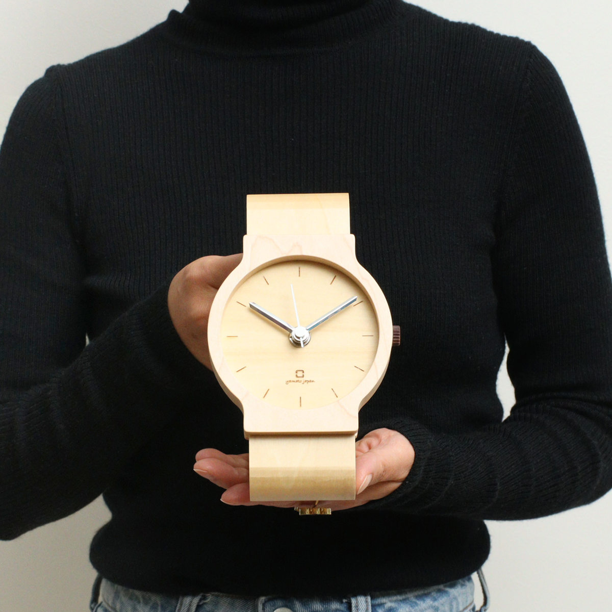 置き時計 腕時計風 木製 天然木 ヤマト工芸 北欧 北欧風 日本製 ( 置時計 おしゃれ アナログ クロック テーブルクロック 卓上時計 シンプル インテリア コンパクト ) 【ブラウン】 ブラウン