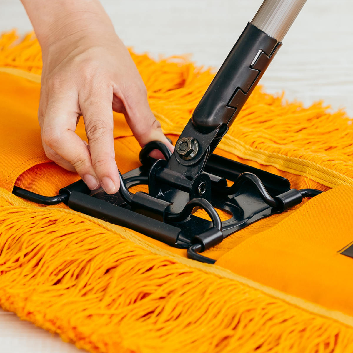 モップ スペア 幅110cm 床掃除 フイトルモップ ( 交換用 掃除 フローリング 清掃用品 業務用 化学モップ 大きい 黄 フロアモップ 掃除用具 乾拭きモップ カラ拭きモップ ほこり吸着 ダスターモップ 床清掃 )