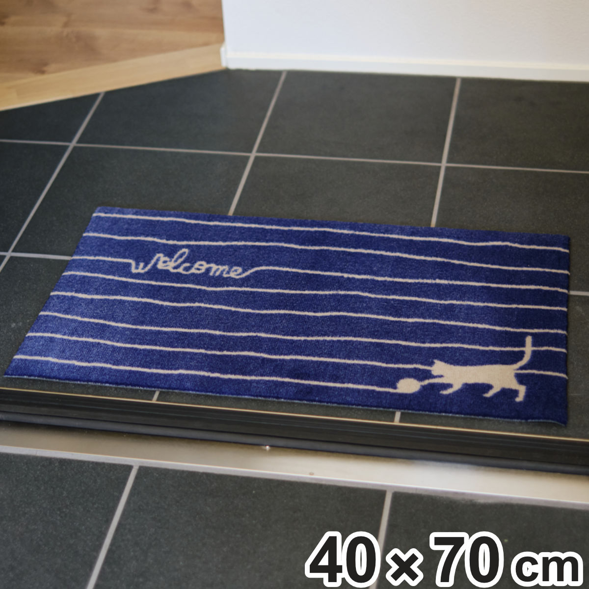 玄関マット 40cm×70cm 屋内・屋外兼用 プレイキャット ( マット ラグ 洗える 敷物 インテリア おしゃれ 滑り止め 薄い ネコ 幅70cm 薄手 かわいい キッチン リビング 寝室 洗面所 室内用マット 玄関 敷き物 屋外 ネイビー )