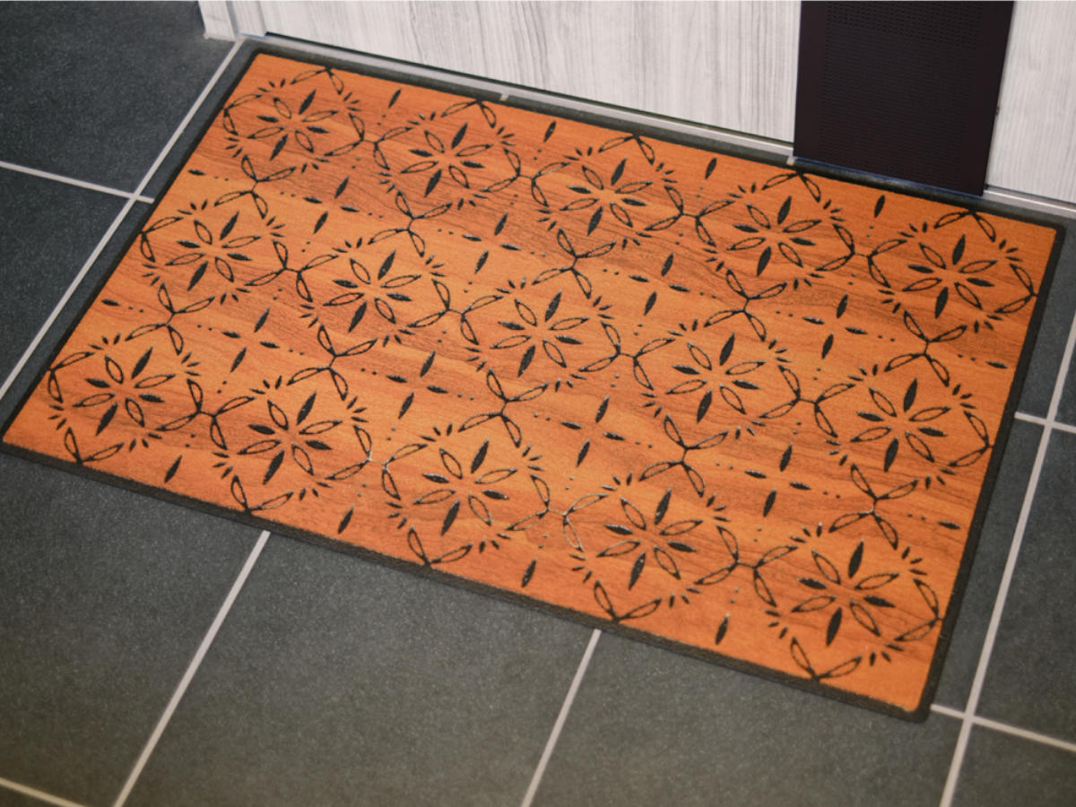 玄関マット 泥落とし 55cm×85cm 屋内・屋外兼用 エントランスマット アルベロ ( 屋外 洗える 水洗い 弾力 マット ゴム 薄手 滑りにくい 幅85cm おしゃれ カフェ ベランダ デッキ テラス 玄関 外用 室内 ブラウン )