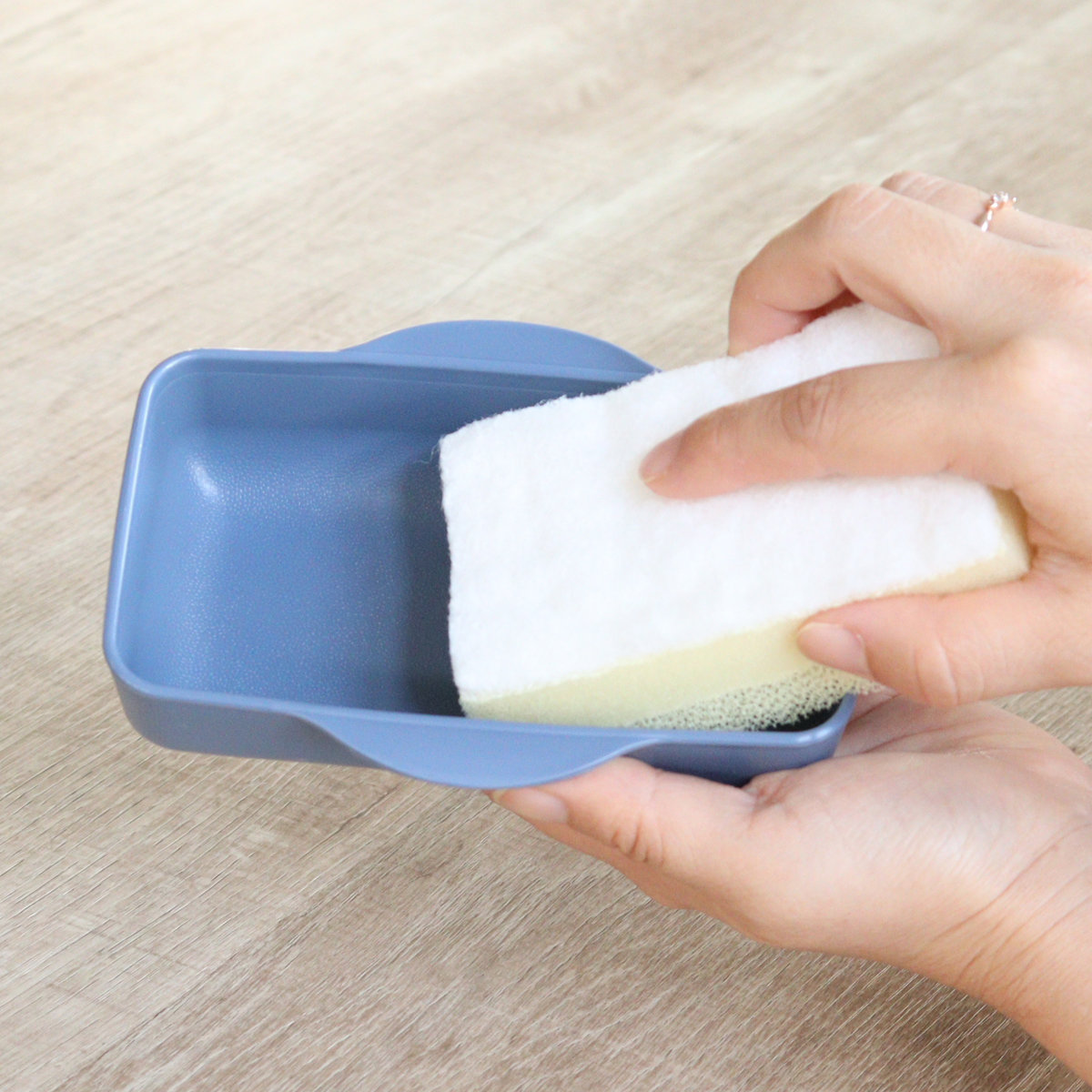 弁当箱 560ml ドーム 2段 time for LUNCH ランチボックス ( お弁当箱 食洗機対応 レンジ対応 二段 ドーム蓋 ドーム型 女子 日本製 食洗機OK レンジOK お弁当 弁当 4点ロック 仕切り付き 女性 ) 【グレー】 グレー