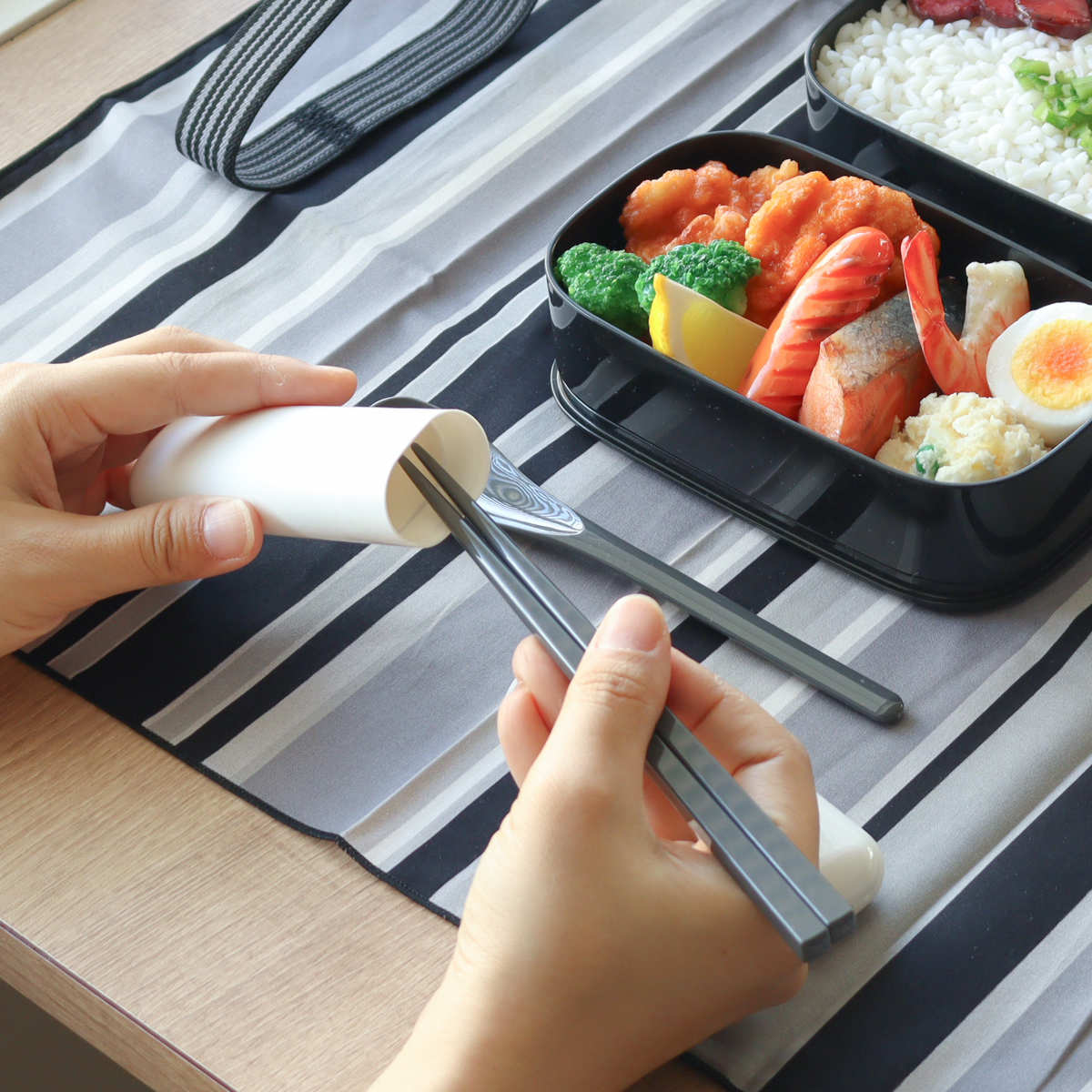 箸&スプーンコンビセット 25EDGE ( お箸 箸箱 18cm 19.5cm カトラリー セット 男子 携帯用 持ち運び お弁当用 給食 お弁当 弁当 男性 大人 日本製 ) 【ブルー】 ブルー