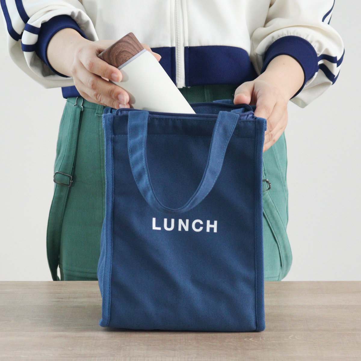 ランチバッグ time for LUNCH スクエア保冷バッグ ( 保冷バッグ 保冷ランチバッグ 保温 弁当袋 お弁当袋 お弁当入れ ランチトートバッグ ランチトート お弁当箱 弁当 袋 ランチ 手提げかばん ) 【ベージュ】 ベージュ