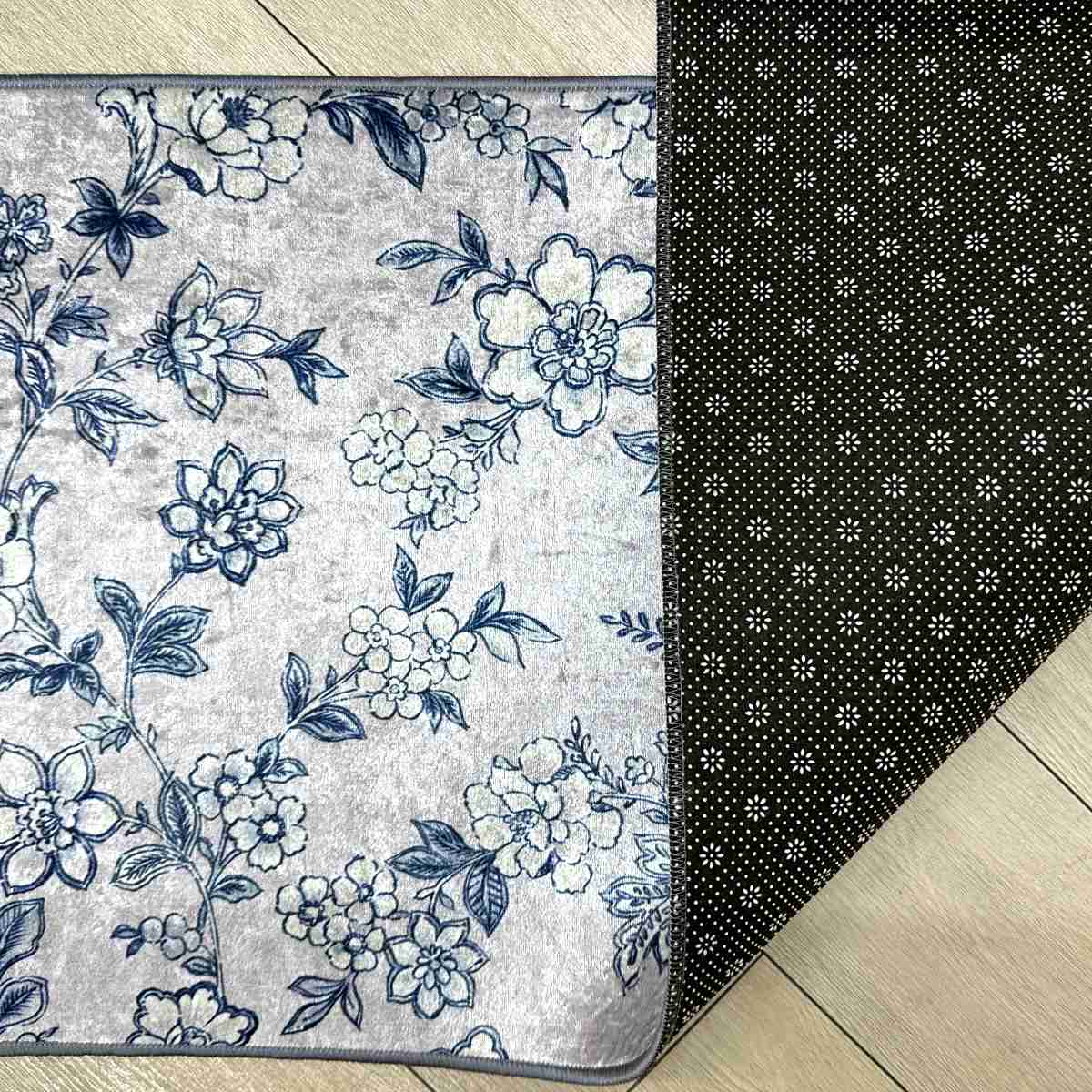 キッチンマット サラサ インテリアマット 45×120cm ( キッチン マット 台所マット キッチン用マット 洗える 床暖房対応 滑り止め加工 長方形 インテリア 花柄 光沢 すべり止め ズレにくい 丸洗い 掃除機 床暖房 フチ加工 ) 【ブルーグレー】 ブルーグレー