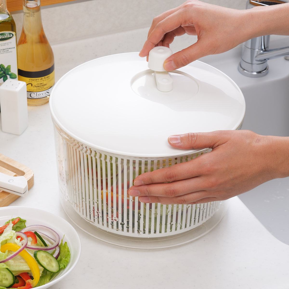 サラダスピナー バリバリサラダ 大 ( 野菜 水切り器 野菜水きり器 コランダー スピナー キッチンツール 日本製 手動 回転式 ザル ボウル キッチン 調理 サラダ やさい 下ごしらえ 簡単 )