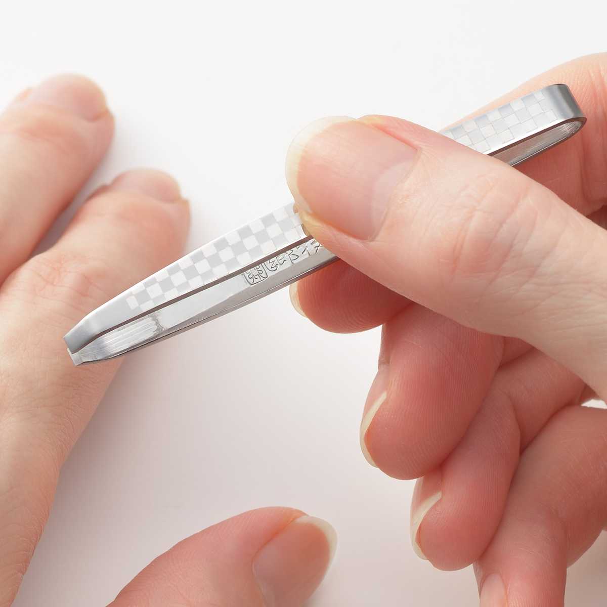 毛抜き 市松模様 ペアセット 郷技 ステンレス 日本製 ( 燕三条 ピンセット ツイザー 眉毛 眉毛抜き 先細 幅広 新潟県 職人 錆びにくい ムダ毛 産毛 お手入れ ケア ムダ毛処理 ツィザー ツィーザー けぬき )