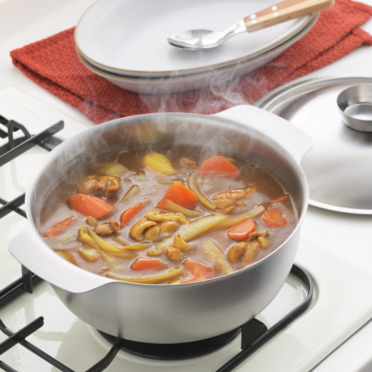 おでん鍋 22cm IH対応 ステンレス製 郷技 日本製 ( 蓋付き ガス火対応 22センチ 両手鍋 季節鍋 調理鍋 ihOK IH使える ガスOK 直火OK 卓上鍋 万能鍋 おでん 湯豆腐 キッチン用品 なべ 鍋 おなべ お鍋 鍋料理 おでん用 )