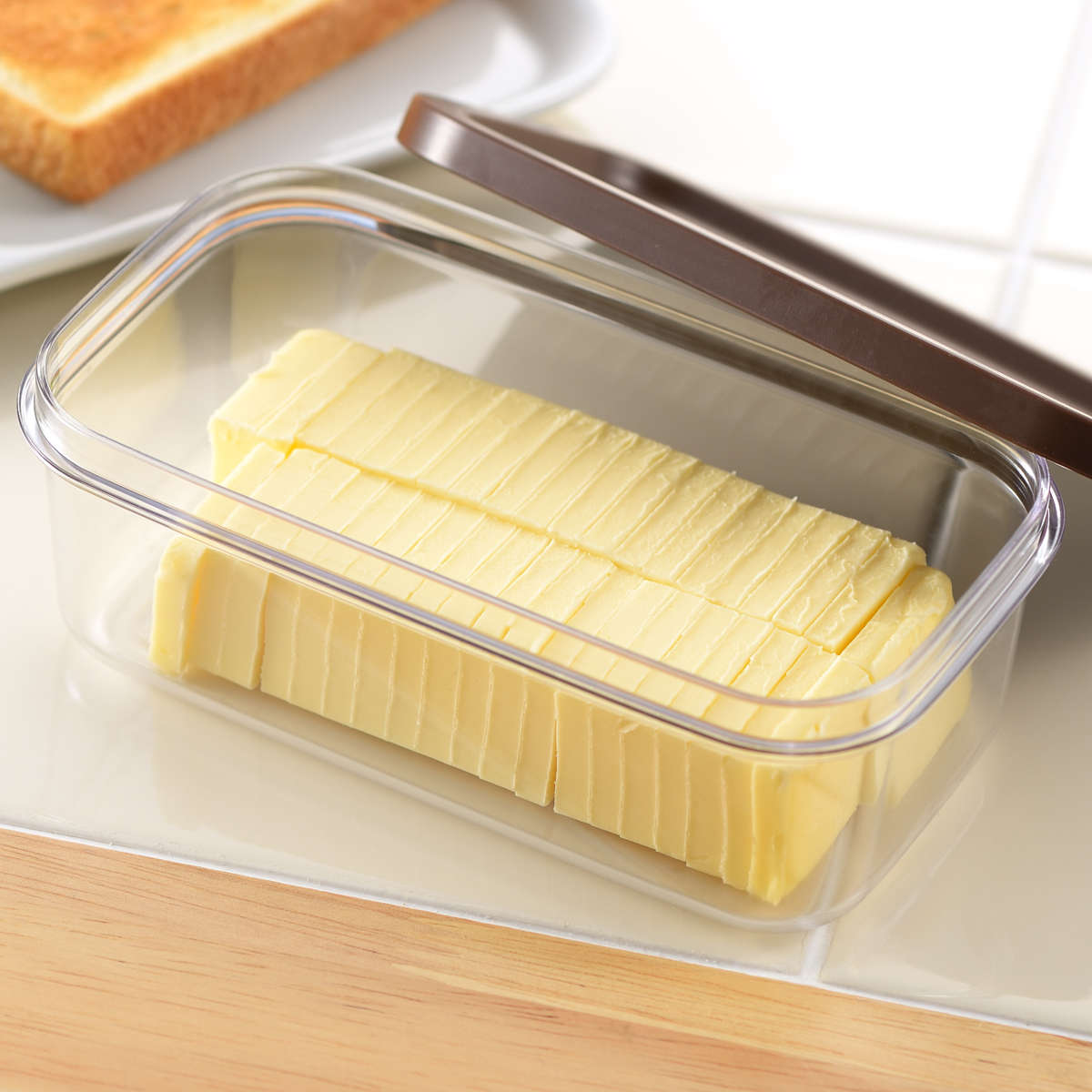 バターケース ホームベーカリー倶楽部 保存ができる バターカッター ( 保存容器 日本製 カット バター入れ バター保存 プラスチック 蓋 200g バター容器 カッター ワイヤーカッター スケッパー お菓子作り ケース 冷蔵庫 浅型 )