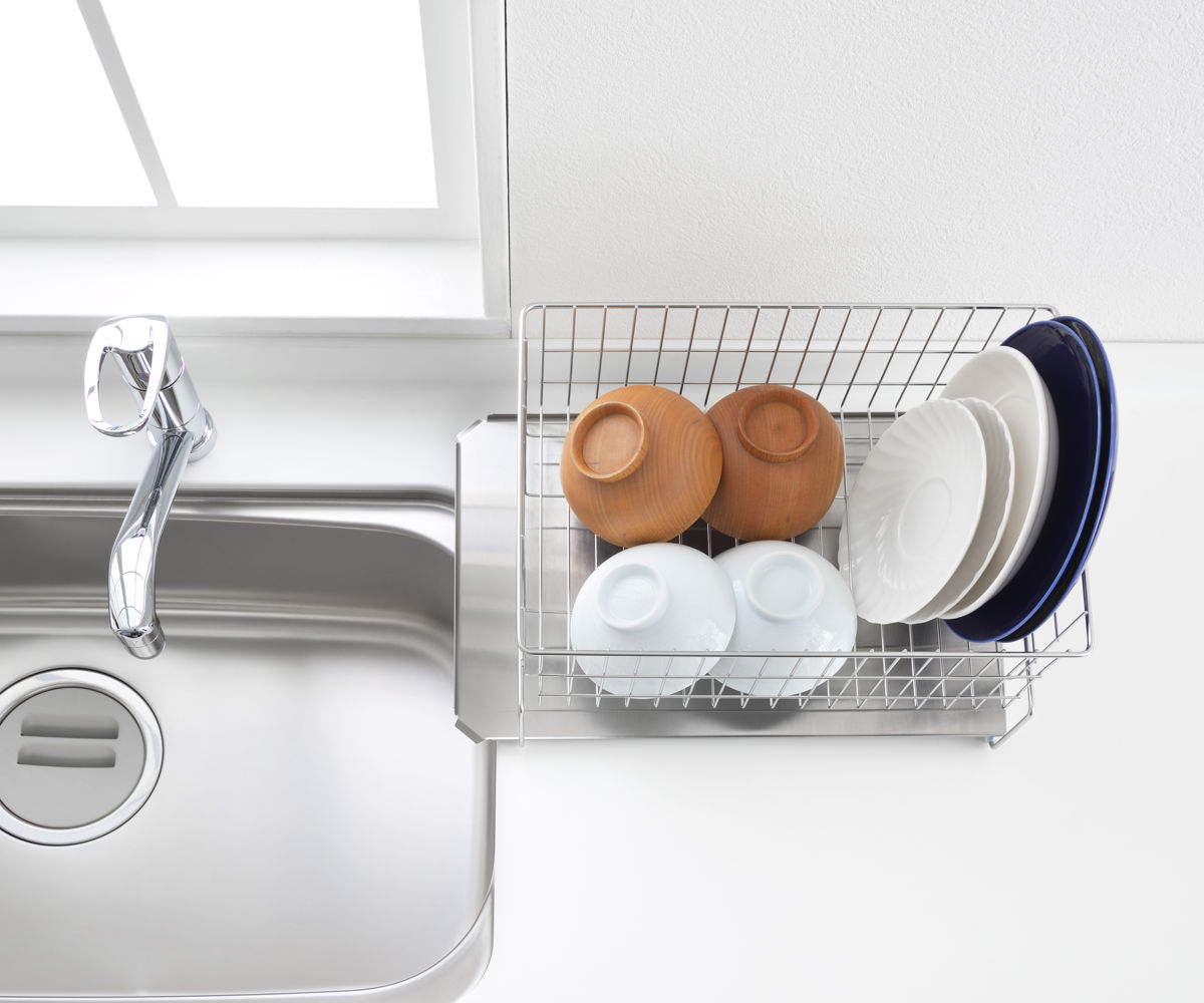 水切りラック 縦横左右に置ける 水切り 排水式 ( 水切りかご ステンレス シンク横 食器乾燥ラック 日本製 バスケット ラック 皿立て ディッシュラック 受け皿 流れる サビにくい 丈夫 )