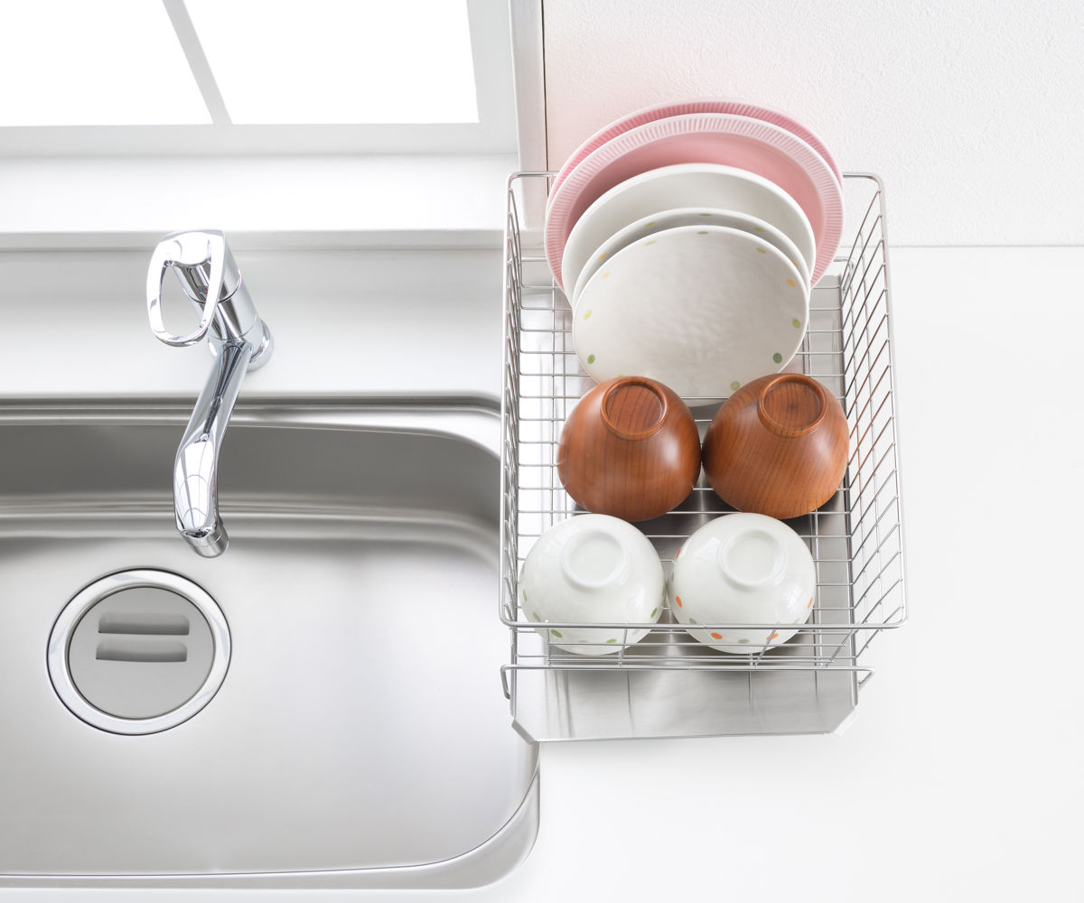 水切りラック 縦横左右に置ける 水切り 排水式 ( 水切りかご ステンレス シンク横 食器乾燥ラック 日本製 バスケット ラック 皿立て ディッシュラック 受け皿 流れる サビにくい 丈夫 )