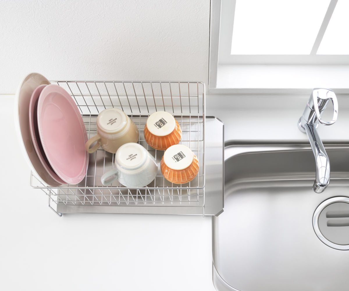 水切りラック 縦横左右に置ける 水切り 排水式 ( 水切りかご ステンレス シンク横 食器乾燥ラック 日本製 バスケット ラック 皿立て ディッシュラック 受け皿 流れる サビにくい 丈夫 )