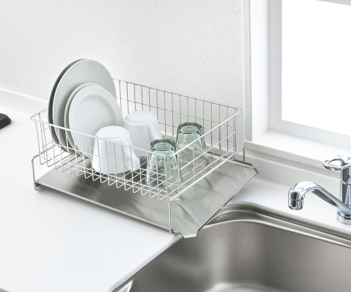 水切りラック 縦横左右に置ける 水切り 排水式 ( 水切りかご ステンレス シンク横 食器乾燥ラック 日本製 バスケット ラック 皿立て ディッシュラック 受け皿 流れる サビにくい 丈夫 )