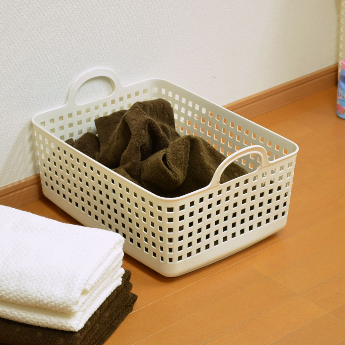 ランドリーバスケット スカンジナビア バスバスケット SCB-7 ( 洗濯かご 脱衣かご ランドリーボックス ミニバスケット 洗濯 スタッキング ランドリーラック 洗濯物入れ 洗濯カゴ 脱衣カゴ 収納 持ち手付き 角型 浅型 日本製 ) 【クリア】 クリア