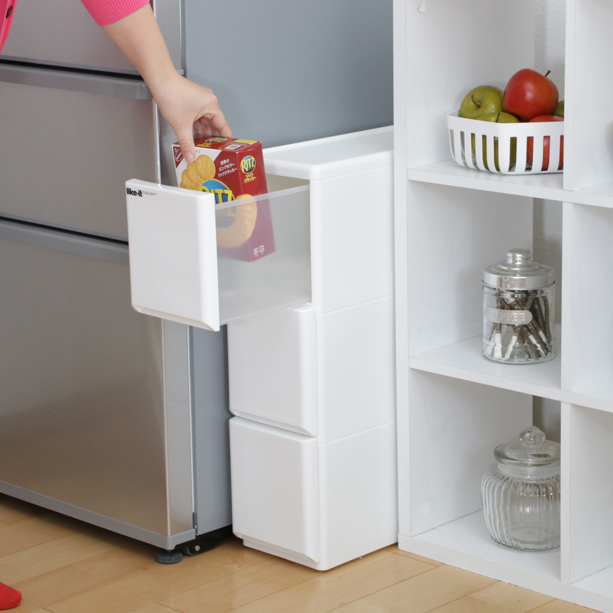 キッチンストッカー ラグドロワ 3段 スリム 光沢パネル 幅17cm ( 収納ストッカー キャスター付き ラスチック 収納ケース 隙間収納 ワゴン キッチン収納 引き出し 隙間 すき間 整理 片付け キッチン リビング 洗面所すき間収納 ) 【ホワイト】 ホワイト