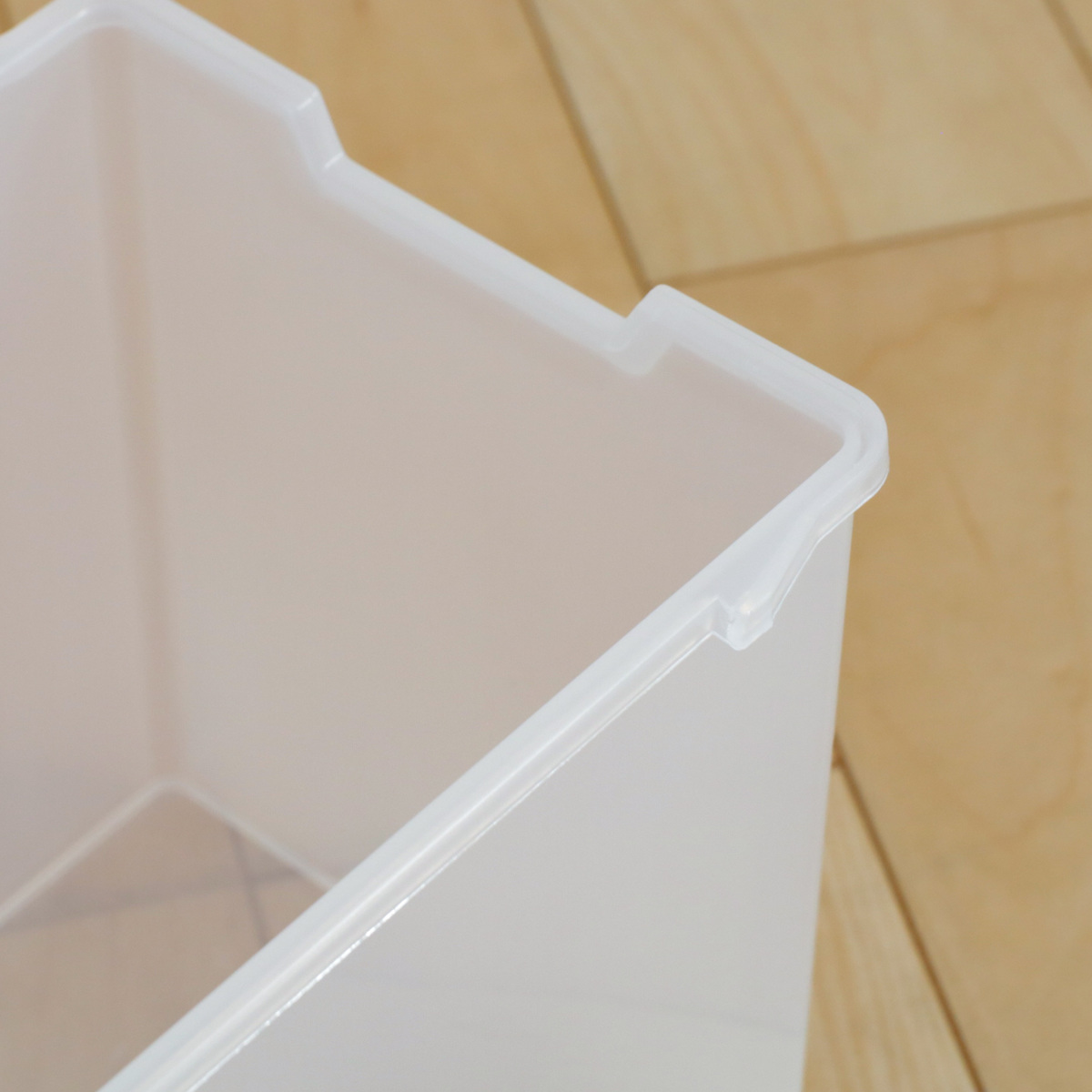 キッチンストッカー ラグドロワ 3段 スリム 光沢パネル 幅17cm ( 収納ストッカー キャスター付き ラスチック 収納ケース 隙間収納 ワゴン キッチン収納 引き出し 隙間 すき間 整理 片付け キッチン リビング 洗面所すき間収納 ) 【ホワイト】 ホワイト