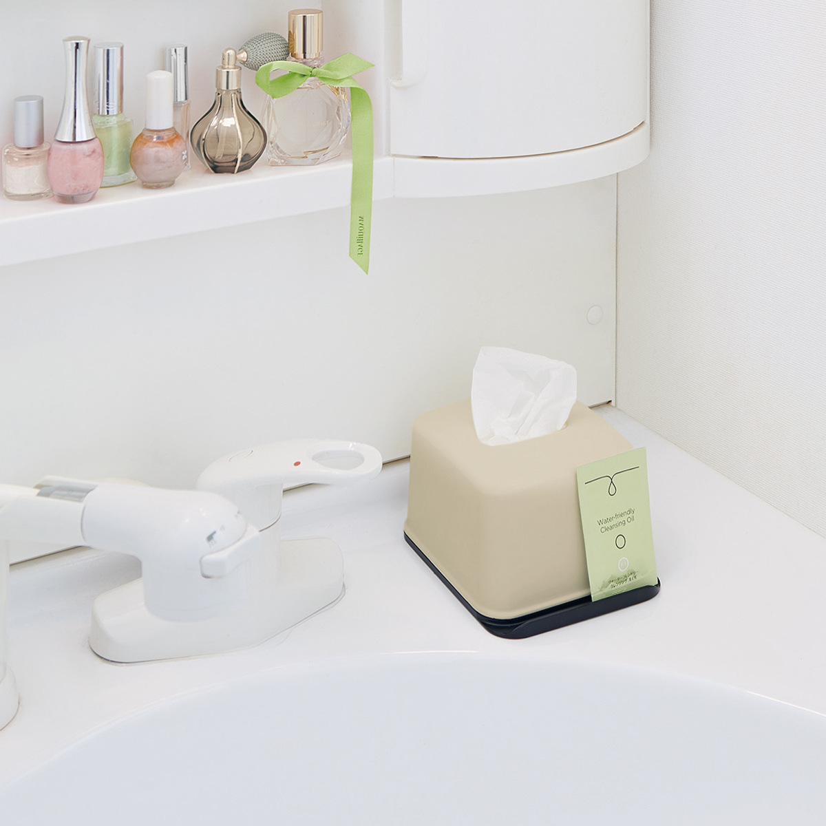 ティッシュケース 再生材 ハーフティッシュボックス スマホスタンド ( ティッシュ ハーフ ハーフサイズ スマホ スタンド 便利 収納 節約 コンパクト リビング キッチン 洗面所 再生プラスチック エコ インテリア 卓上 ) 【グレー】 グレー