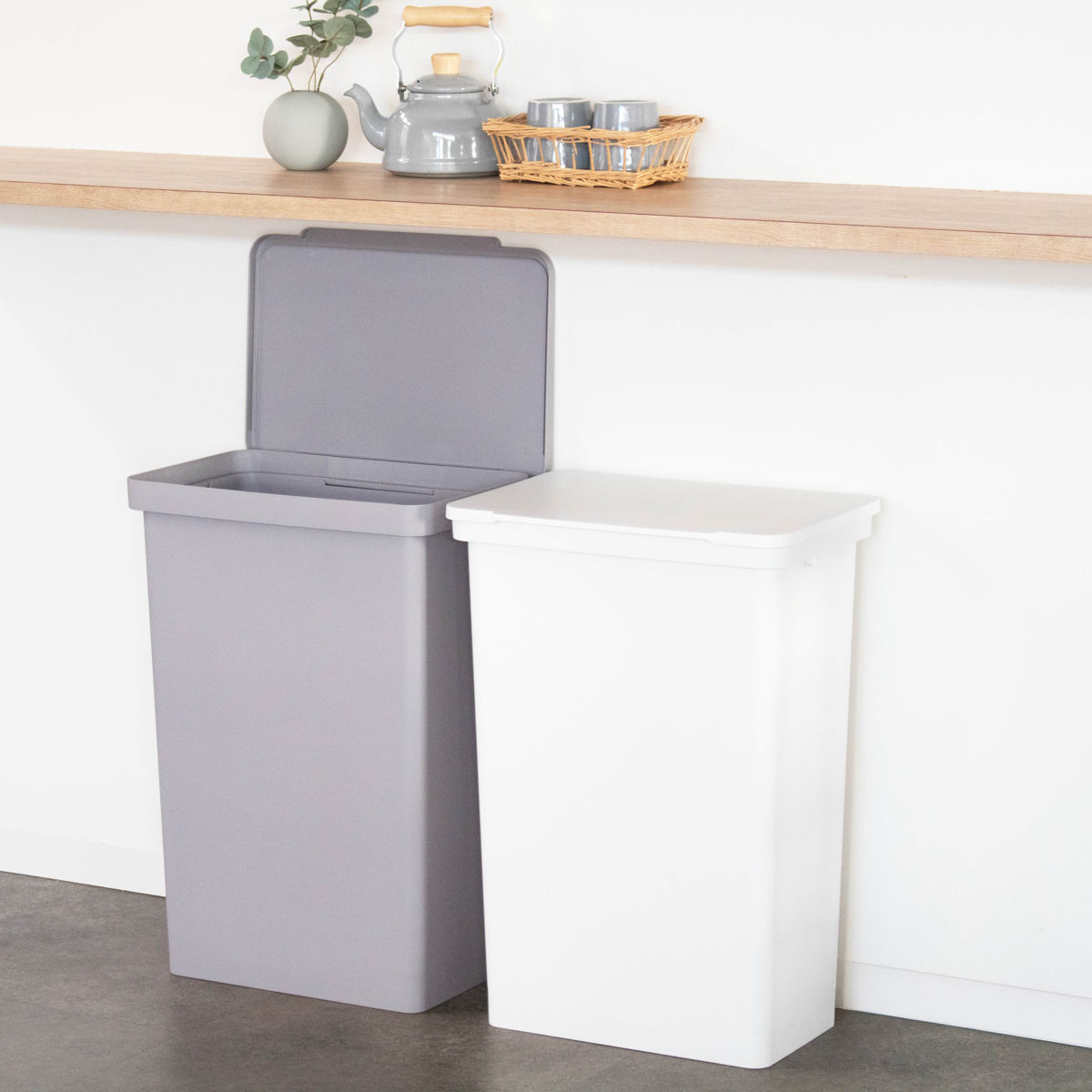 ゴミ箱 52L 屋外でも使えるダストボックス ワイド ライクイット ( ごみ箱 ゴミ袋対応可 ダストボックス ふた付き 分別 横開き ふた like-it ハンドル付き 薄型 奥行スリム DIY ふたを開けたまま固定 2分別 3分別 シンプル ) 【ホワイト】 ホワイト