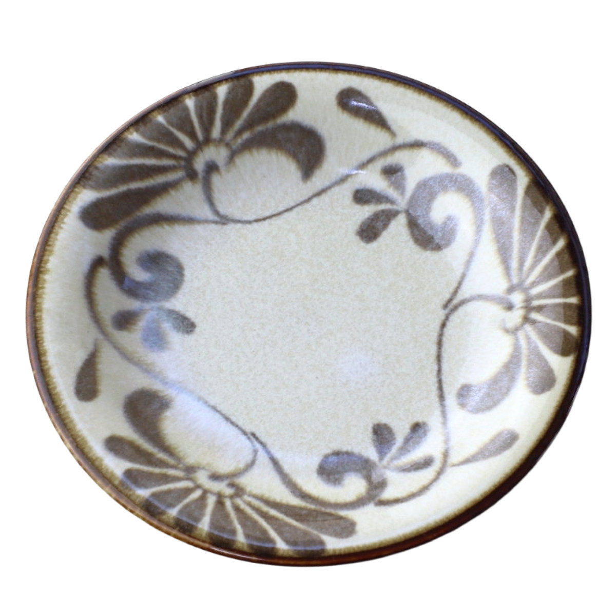 皿 琉球デイゴ 5寸 取り皿 16cm ( 美濃焼 磁器 電子レンジ対応 食洗機対応 日本製 お皿 プレート 食器 おしゃれ 和モダン レトロ 琉球 かわいい 花柄 ) 【ブラウン】 ブラウン