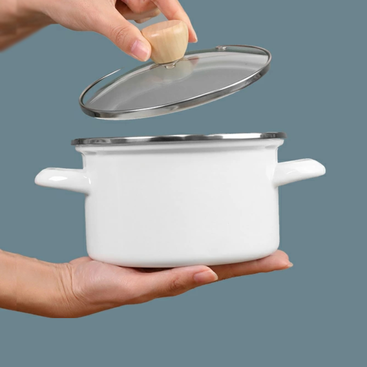 【新品未使用レア商品】コブクロ ハウス食品 コラボ ほうろう 両手鍋 dショッピング |両手鍋 15cm ホーロー ガラス蓋付き シリコン保存蓋