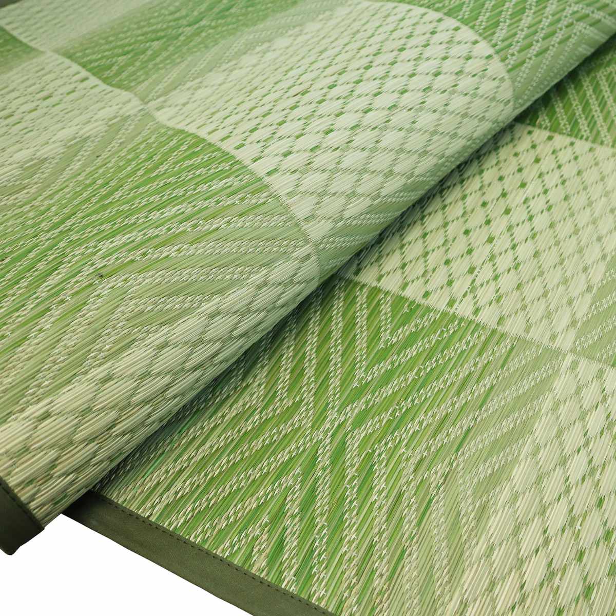 い草ラグ 本間 3畳 三条 191×286cm 紋織 花ござ ( い草マット い草カーペット カーペット ラグ ござ 天然素材 い草 抗菌力 防カビ性 消臭性 除湿 保湿 静音 静音性 防カビ 抗菌 空気清浄 リラックス マット ) 【グリーン】 グリーン